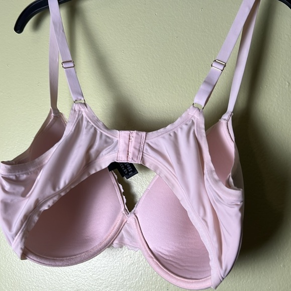 Natori Pink Lace Bra with Underwire Support - Picture 3 of 4